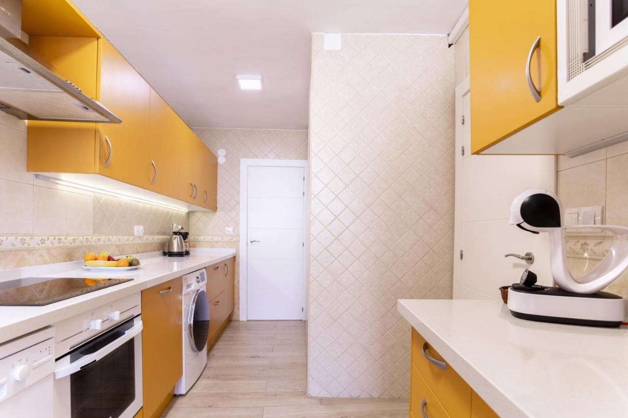 Rentcostadelsol Malagueta Miramar Malaga Exterior photo